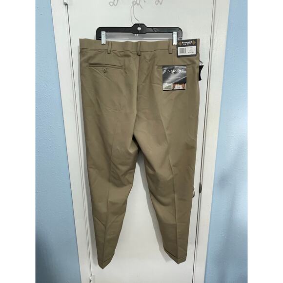 Savane Pants 40x29 Khaki Expandable Waist Cuffed Ankle No Iron Office Preppy NWT - Picture 4 of 7
